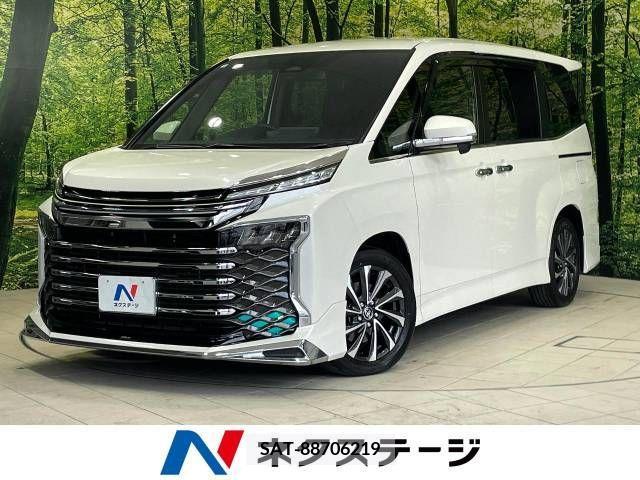 Toyota VOXY 2022-12 313576-0