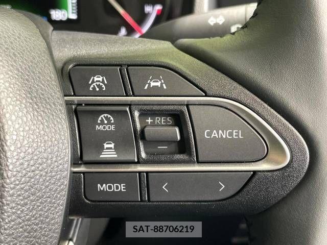 Toyota VOXY 2022-12 313576-5