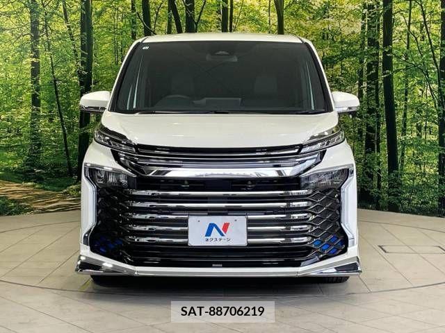 Toyota VOXY 2022-12 313576-14