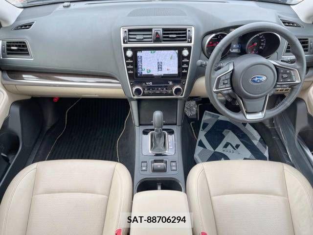 Subaru OUTBACK 2018-06 215073-1