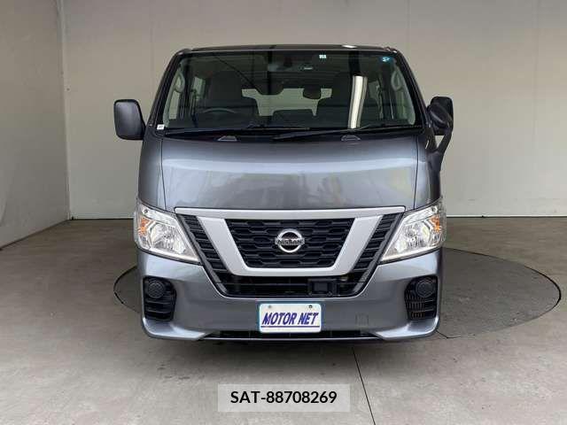 Nissan NV350 Caravan 2018-01 281472-6