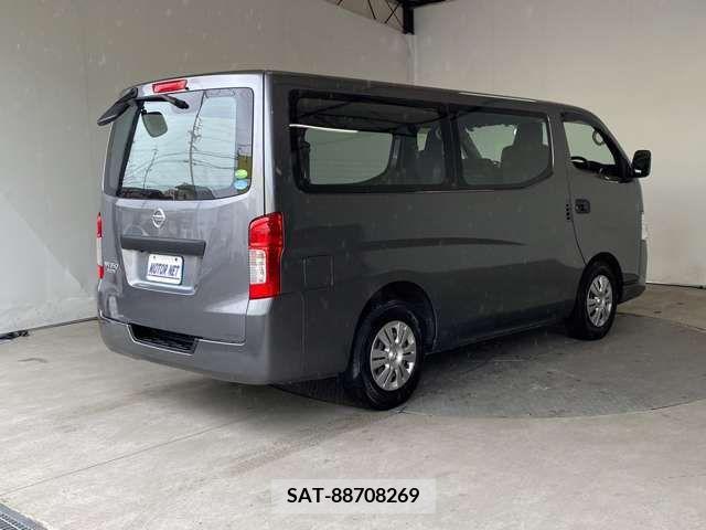 Nissan NV350 Caravan 2018-01 281472-10