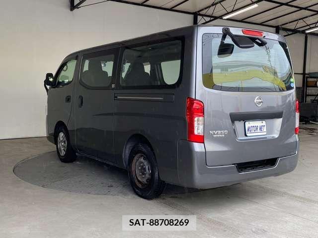 Nissan NV350 Caravan 2018-01 281472-12