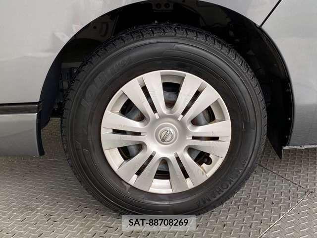 Nissan NV350 Caravan 2018-01 281472-16