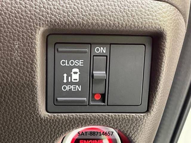 Honda N BOX 2021-06 279733-5
