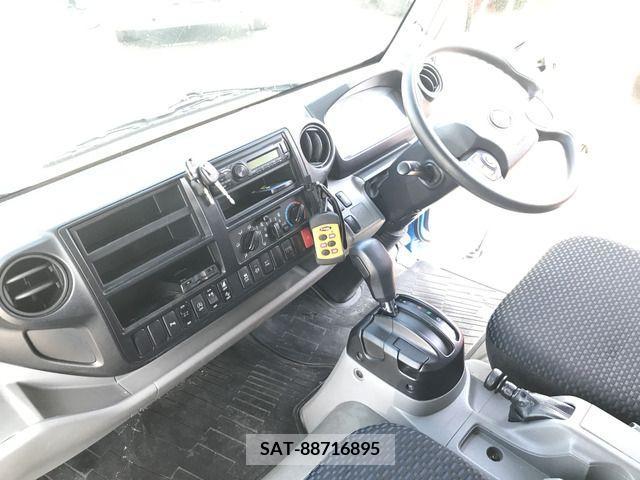 Hino DUTRO 2019-11 359482-2
