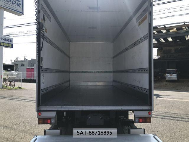 Hino DUTRO 2019-11 359482-8