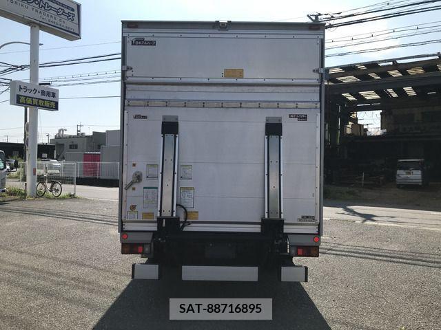 Hino DUTRO 2019-11 359482-5
