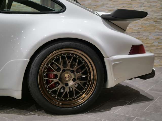 Porsche 911 1991-11 4374-14