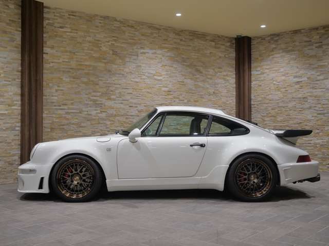 Porsche 911 1991-11 4374-6
