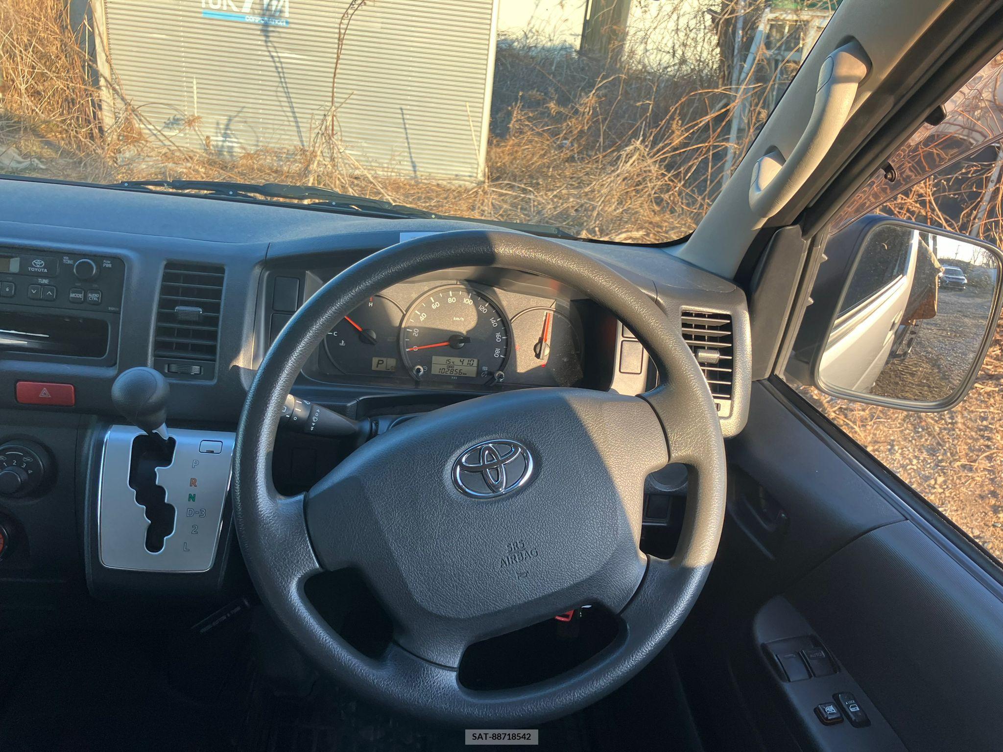 Toyota REGIUS VAN 2017-05 257697-10