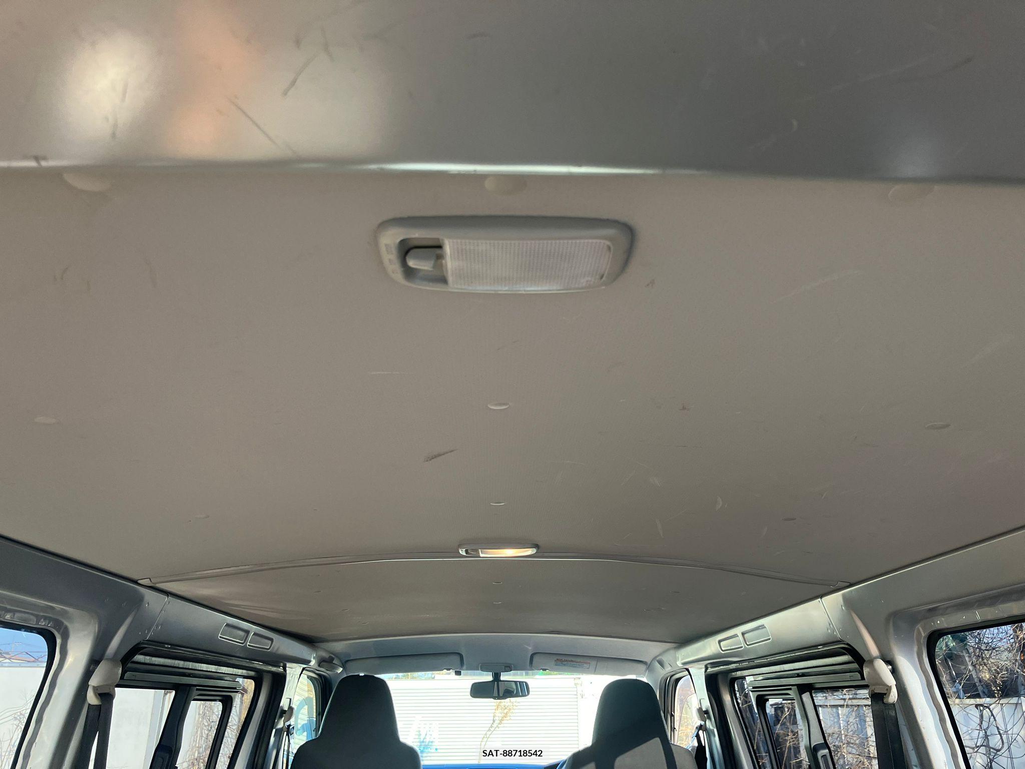 Toyota REGIUS VAN 2017-05 257697-13