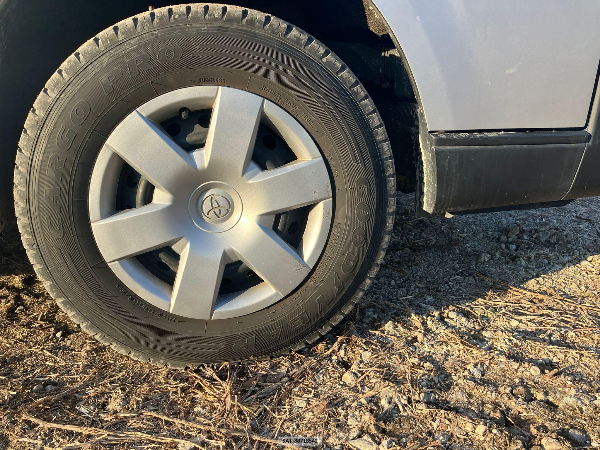 Toyota REGIUS VAN 2017-05 257697-15