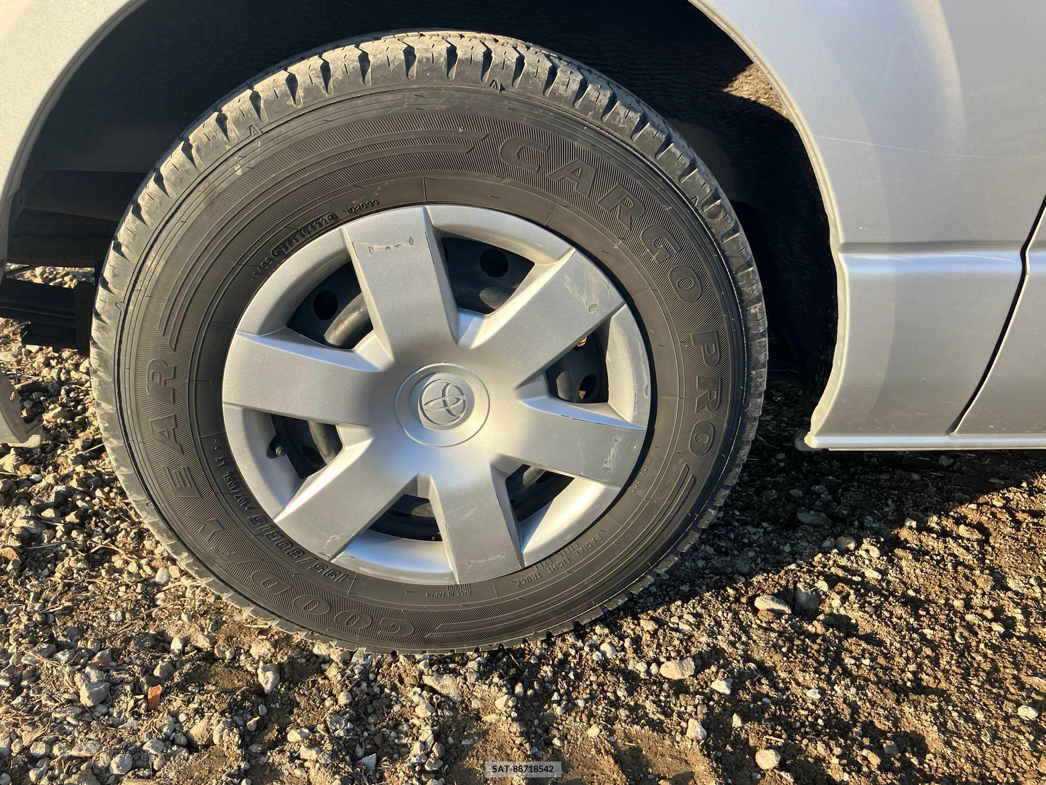 Toyota REGIUS VAN 2017-05 257697-18