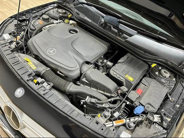 Mercedes Benz GLA-CLASS 2014-10 19234-11