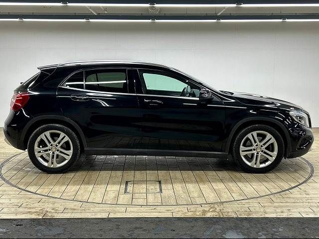 Mercedes Benz GLA-CLASS 2014-10 19234-14