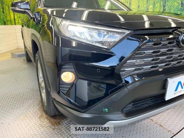 Toyota RAV4 2020-08 220379-12
