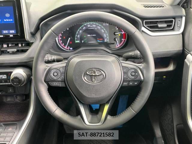 Toyota RAV4 2020-08 220379-11