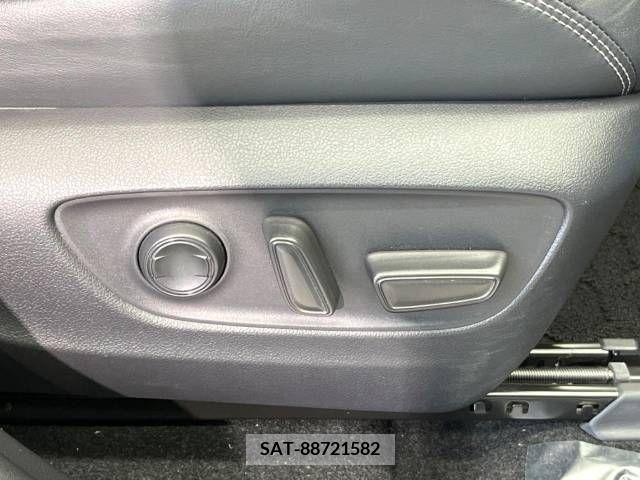 Toyota RAV4 2020-08 220379-5