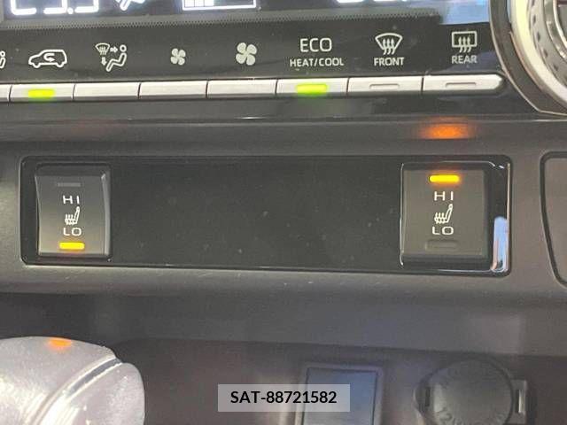 Toyota RAV4 2020-08 220379-6