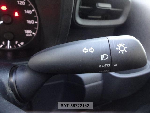 Toyota SIENTA 2023-05 313275-16