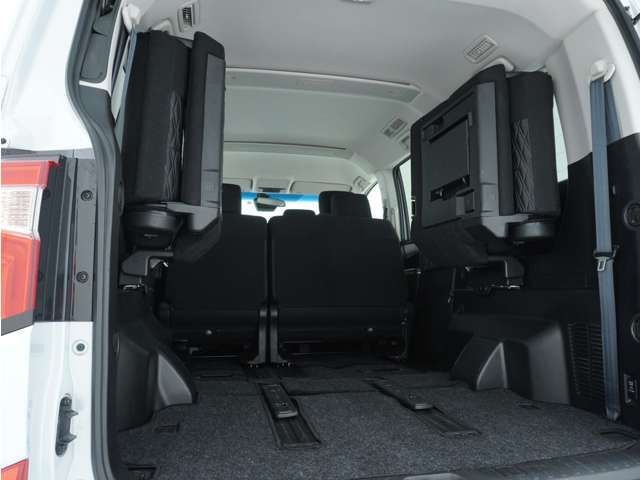 Mitsubishi DELICA D5 2022-03 2272-8