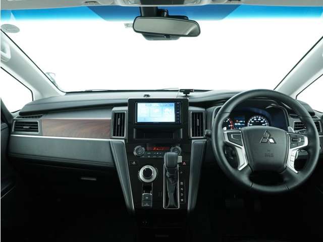 Mitsubishi DELICA D5 2022-03 2272-4