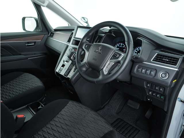 Mitsubishi DELICA D5 2022-03 2272-12