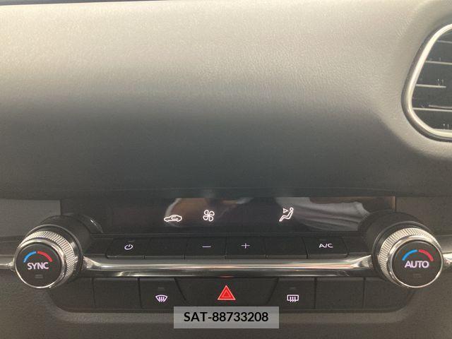 Mazda CX-30 2019-11 334885-19
