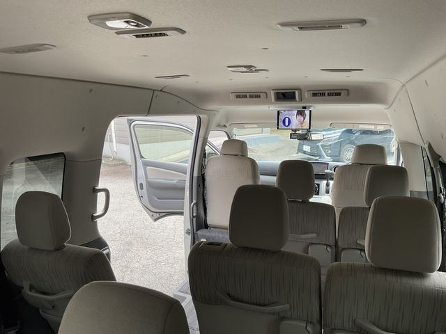 Nissan NV350 Caravan Microbus 2020-02 4143-16