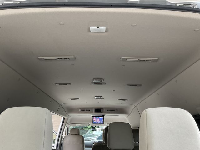 Nissan NV350 Caravan Microbus 2020-02 4143-18