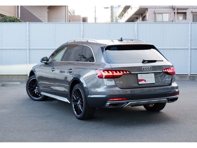 Audi A4 2021-03 11209-2