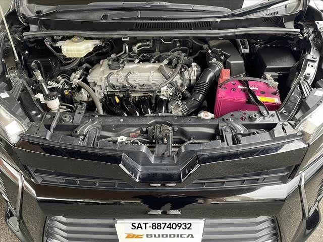 Toyota VOXY 2018-03 253567-19
