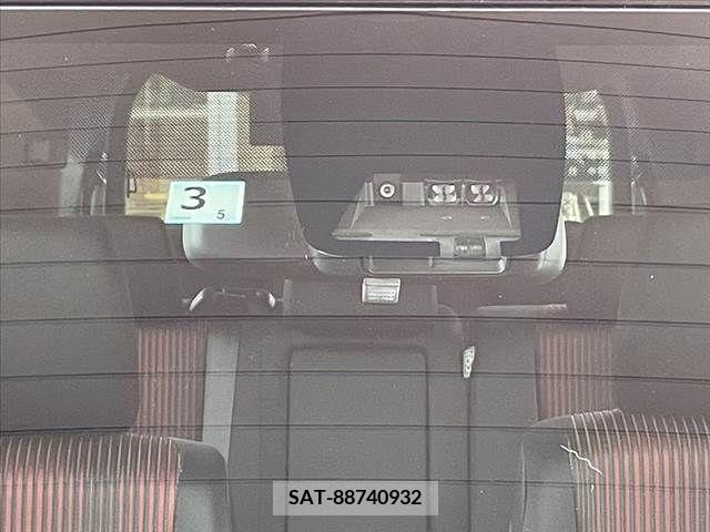 Toyota VOXY 2018-03 253567-16