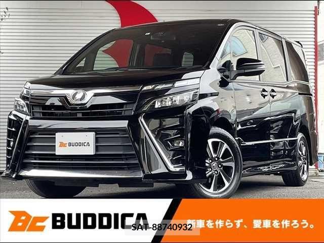 Toyota VOXY 2018-03 253567-0