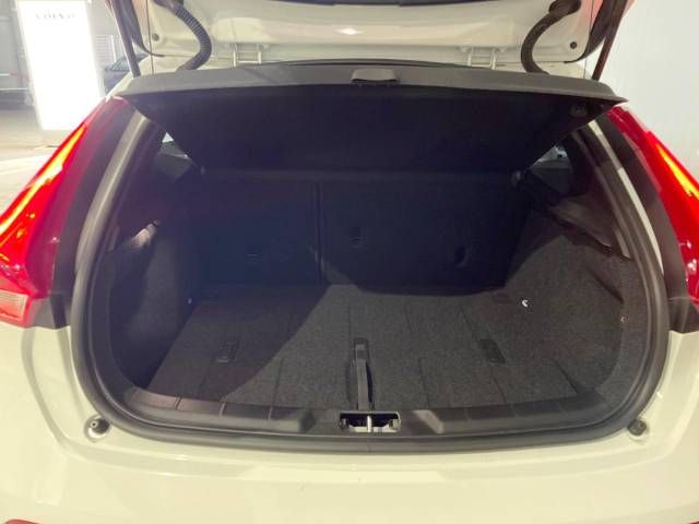 Volvo V40 2016-12 184771-14