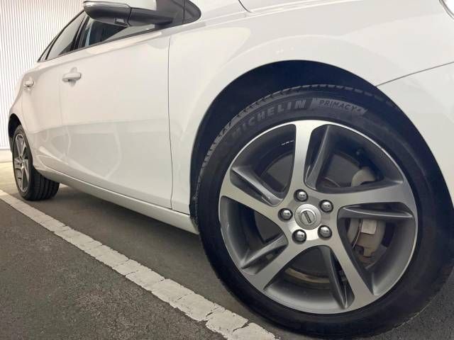 Volvo V40 2016-12 184771-16