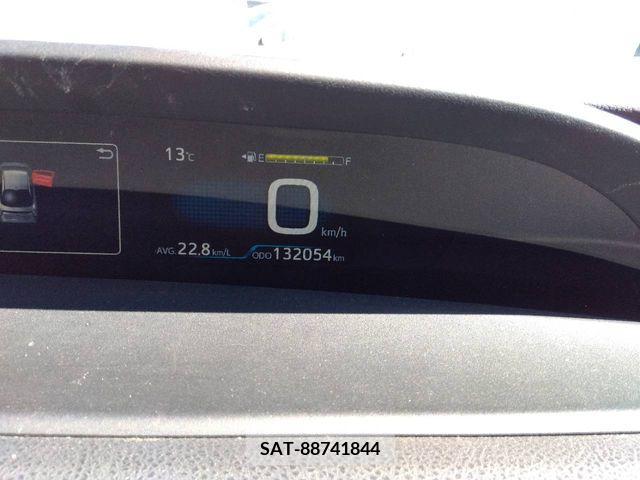 Toyota PRIUS 2016-10 221607-8