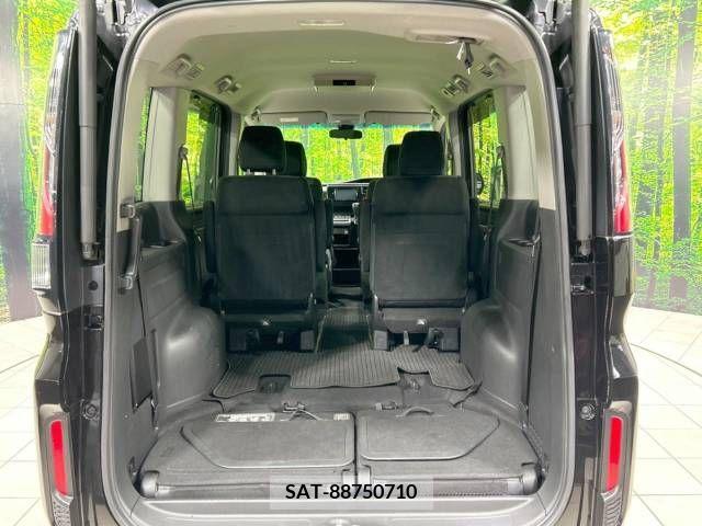 Honda STEP WGN 2016-12 324683-11