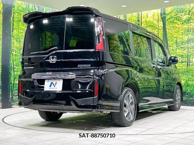 Honda STEP WGN 2016-12 324683-18