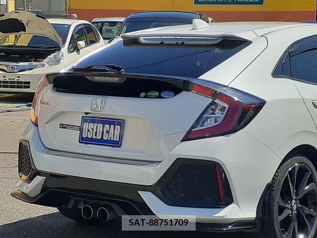 Honda CIVIC 2017-12 302706-10