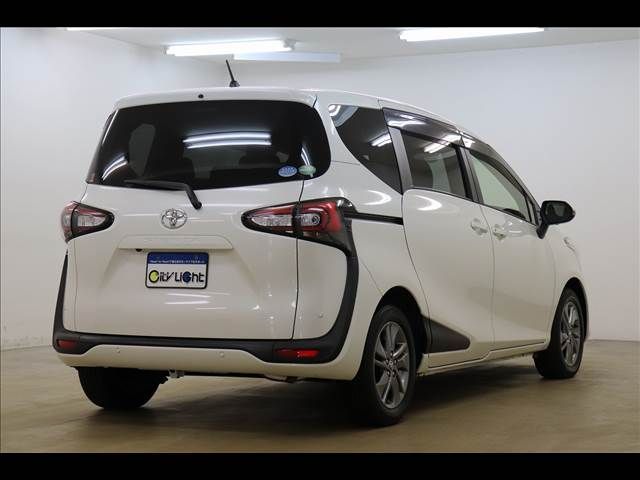 Toyota SIENTA 2019-07 13134-18