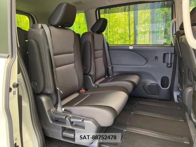 Nissan SERENA 2019-10 325065-8