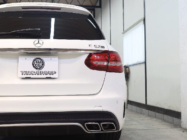 Amg C-CLASS 2018-01 27372-14