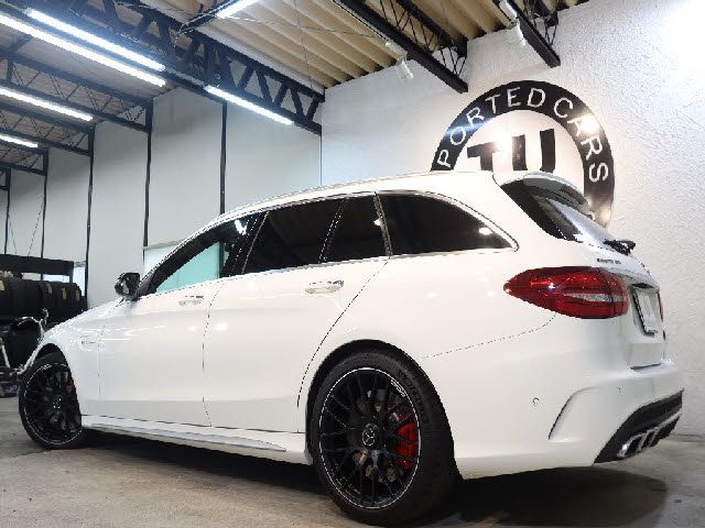 Amg C-CLASS 2018-01 27372-2
