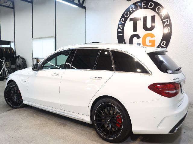 Amg C-CLASS 2018-01 27372-12
