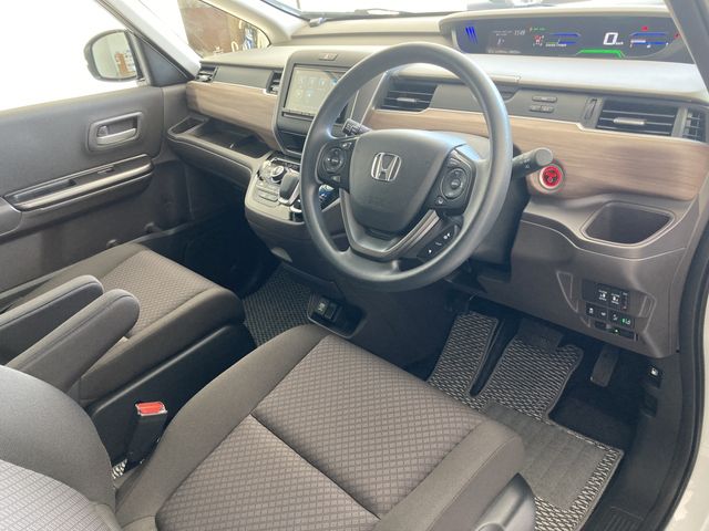 Honda FREED HYBRID 2022-10 17991-1