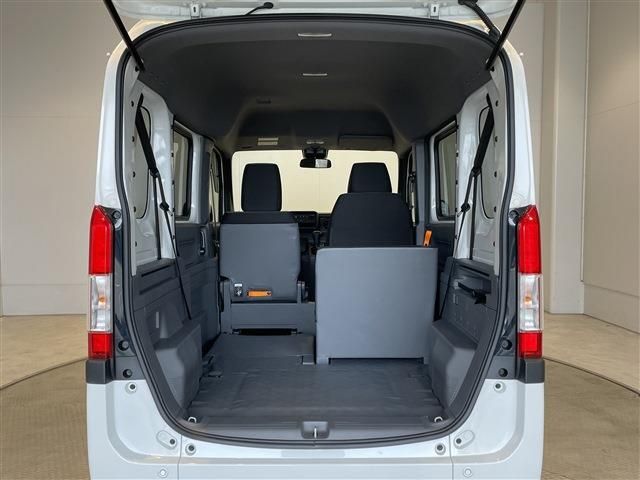 Honda N-VAN 2019-10 184531-27