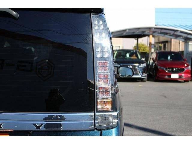Toyota VOXY 2014-10 191693-10