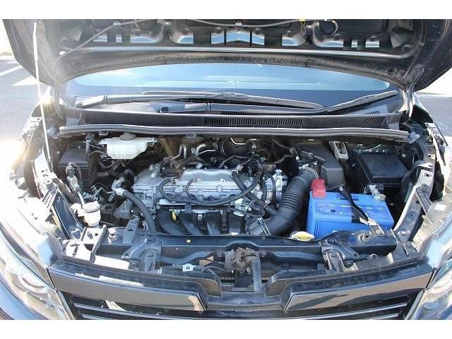 Toyota VOXY 2014-10 191693-17